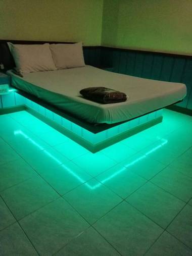 โรงแรม444