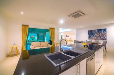 Amazing 6 Bedroom Pool Villa ED60