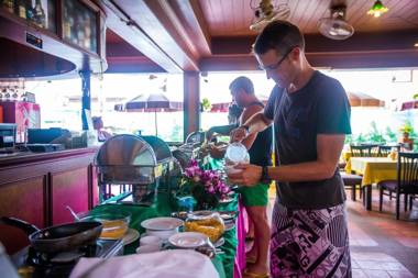 Kata Poolside Resort SHA Extra Plus