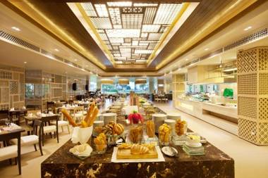 Phuket Graceland Resort and Spa - SHA Extra Plus