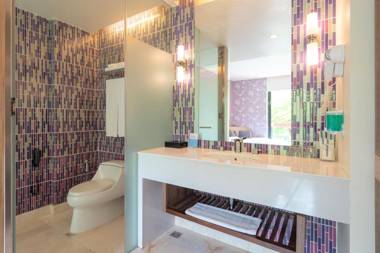 Holiday Inn Express Phuket Patong Beach Central an IHG Hotel - SHA Plus
