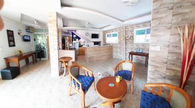 SR Sea View Apartments