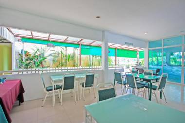 OYO 75361 Phuket Airport Sonwa Resort