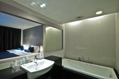 ASHLEE Heights Patong Hotel & Suites - SHA Extra Plus