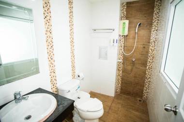 East Brother Inn 普吉岛东哥客栈