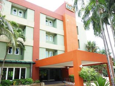 Phuket Ecozy Hotel