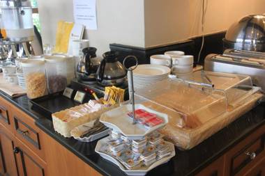 Must Sea Hotel - SHA Hotel