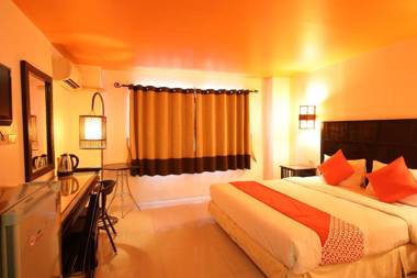 OYO 126 Patong Station House