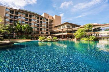 Novotel Phuket Vintage Park Resort - SHA Plus