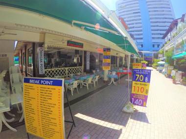 Break Point Hotel