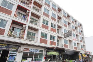 Vaccinated Staff - OYO 75321 Gemma Patong