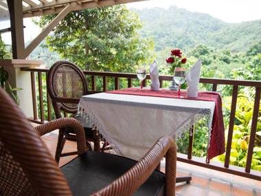 Kata Interhouse Resort