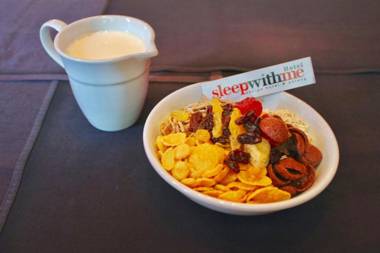 SLEEP WITH ME HOTEL design hotel @ patong (SHA Plus+)