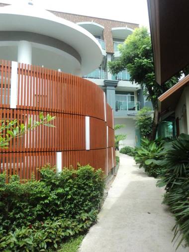 Ramaburin Resort Patong - SHA Extra Plus