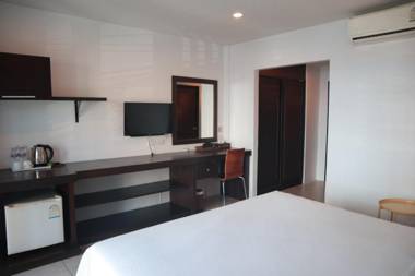 Natika Guesthouse (SHA Certified)