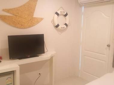 The Blue Pearl Kata Hotel