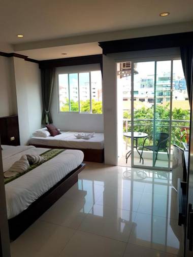 Fruit Paradise Hotel