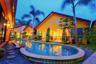 Lemon Tree Naturist Phuket Nai Harn Beach