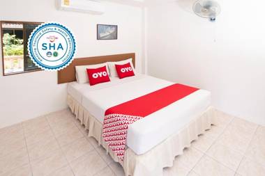 Vaccinated Staff - OYO 325 Naiyang Cottage