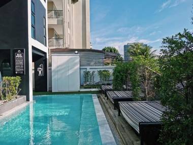 Blu Monkey Hub and Hotel Phuket - SHA Extra Plus