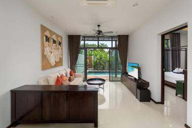 Villa Amiria by TropicLook: Onyx Style Nai Harn Beach