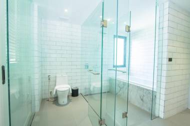 Marina Express-AVIATOR-Phuket Airport - SHA Extra Plus