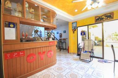 Ban Elephant Blanc Apartment