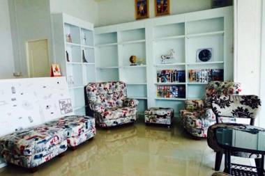 Surachet at 257 Boutique House