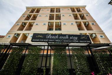 OYO 118 Beach Walk Stay