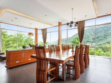 Presidential Penthouse with stunning views