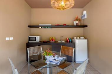 Sakoo Valley Naithon Beach