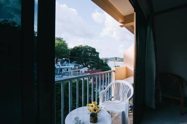 Kata Sun Beach Hotel