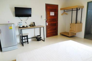 Phuket Marine Poshtel - SHA Plus