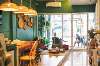 Baan Baan hostel - SHA PLUS