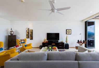 Luxury seaview apartment The heights B15