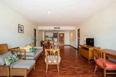 Naithonburi Beach Resort - SHA Extra Plus