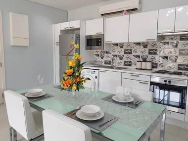 C301 Kamala Regent 3 Bedroom Apartment