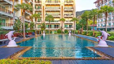 Phuket Villa Patong Beach 1 by PHR
