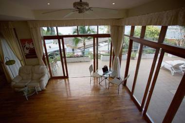 Villa Baan Thap Thim