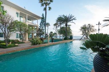 Karon Sea View Beach Apartment