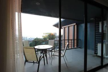 3BR Condo Ocean View & Rooftop Pool !