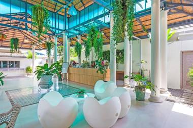 Yipmunta Pool Villa - SHA Plus Certified