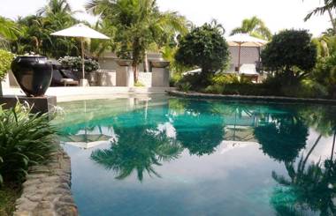 Villa in the Garden 5 bedroom Surin Beach Phuket