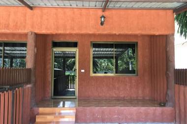 OYO 75331 Hareeya Hotel