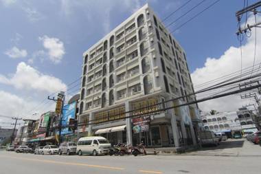 Montree Phuket Hotel SHA Extra Plus