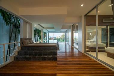 Bright 3br private pool apartment in Surin beach