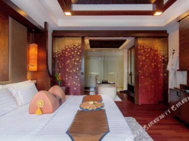 Marina Phuket Resort (SHA Extra Plus)