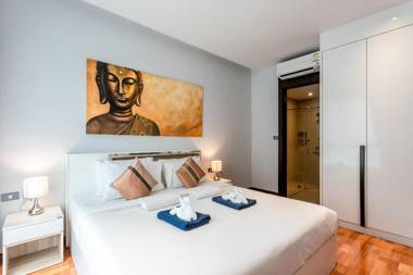 Bright apartment at Emerald Terrace gym and pool!