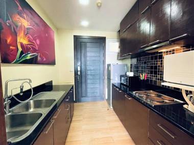 Top floor sea view 2br apartment near Karon beach!