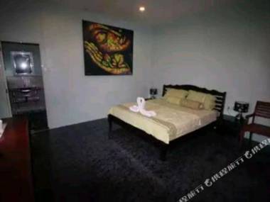 Martin's Swiss Guesthouse